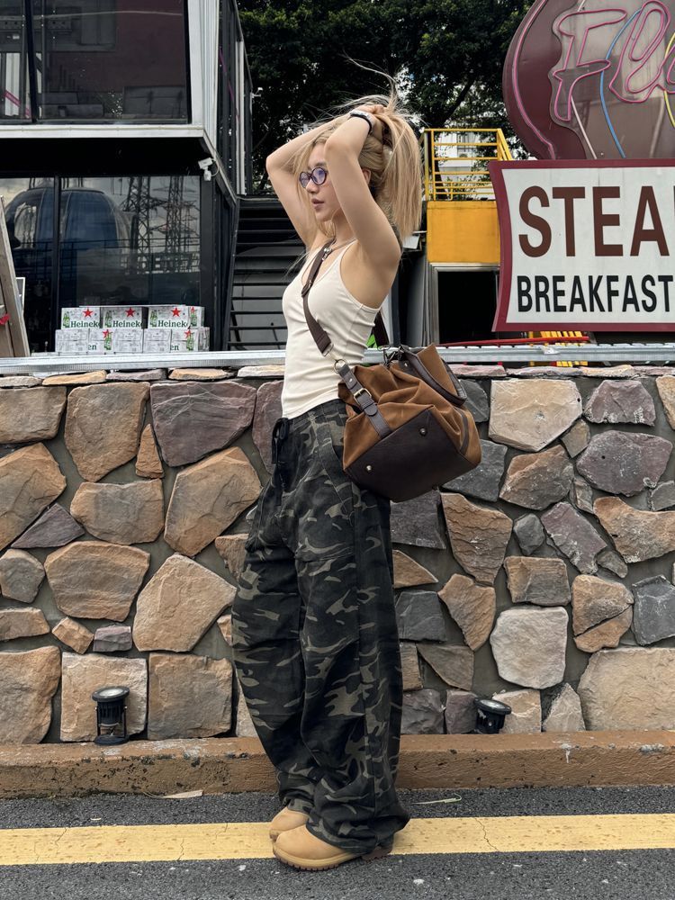 Straight Pleated Camouflage Jeans